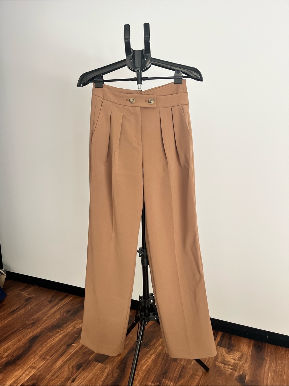 Kenneth Cole Camel Wide-Leg High-Rise Pleated Pants